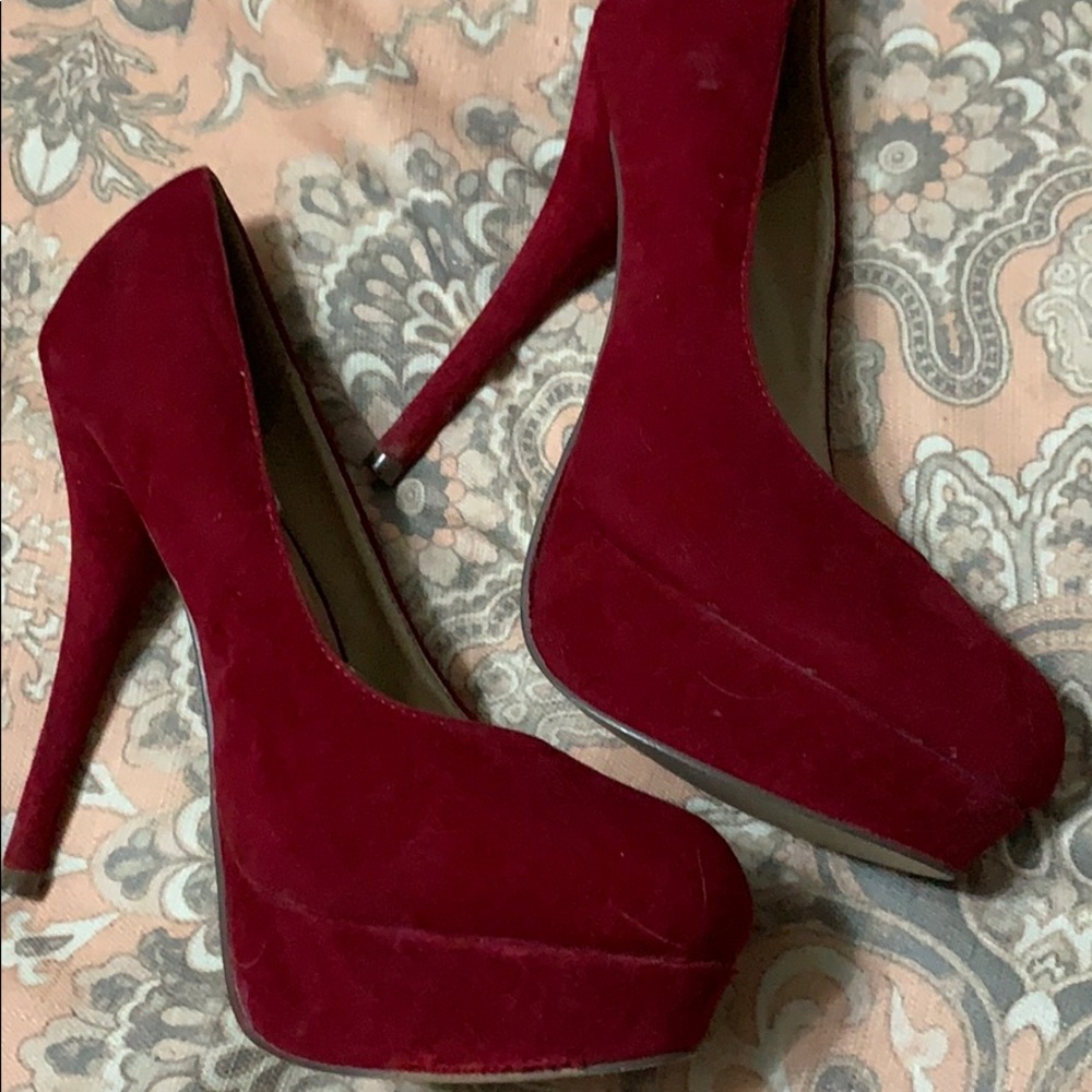 Platform heels. Velvet red